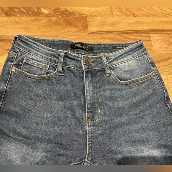 Judy Blue Skinny Fit Jeans 5/27 - Picture 4 of 15